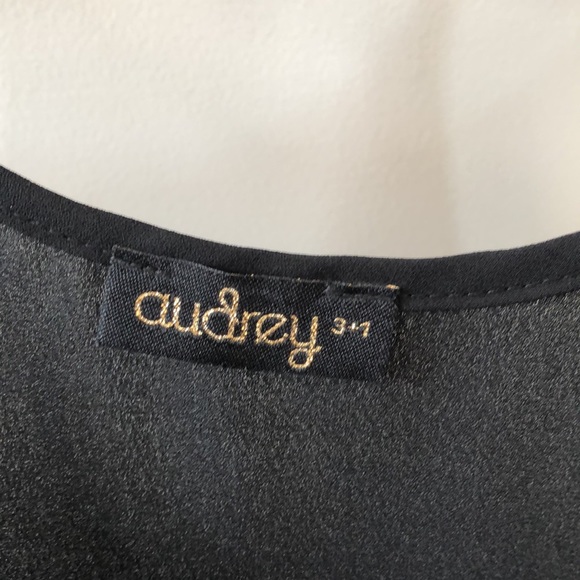 Audrey 3+1 Black Lace Trim Tank - Picture 4 of 4